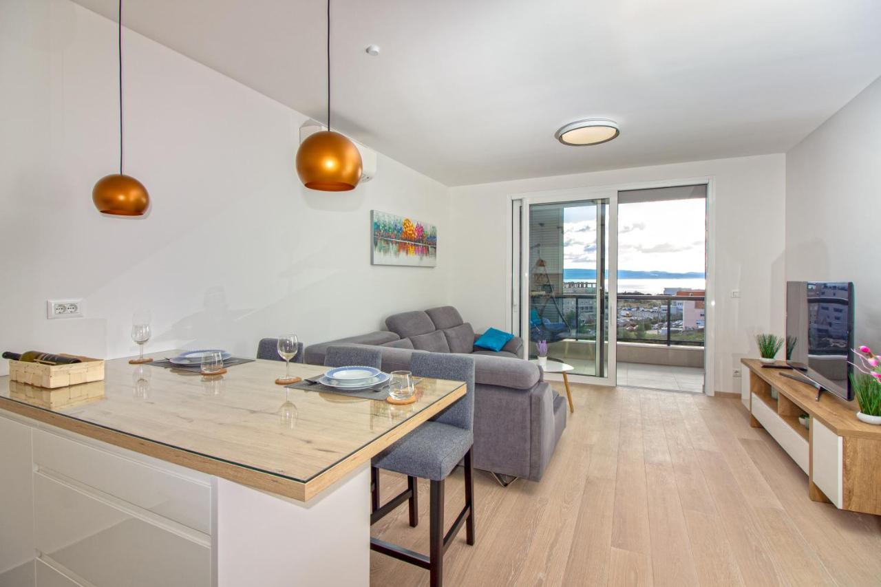 Sky Di Mare - Free Private Garage Apartment Split Exterior photo